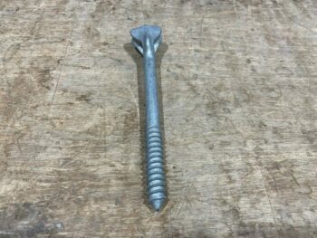 HUBBELL SCREW,THIMBLE EYE, 5/8" X 63/4"