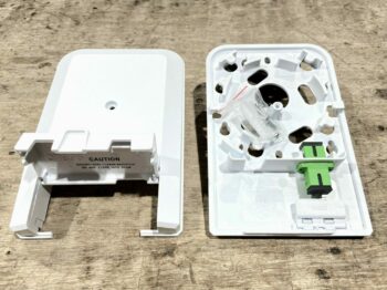 PLP FIBER WALL PLATE JACK W/HINGED DOOR.  SCA PATCH ONLY