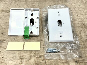 TII 1 PRT SC-APC PATCH PANEL INTERNAL METAL FLANGE SHUTTER