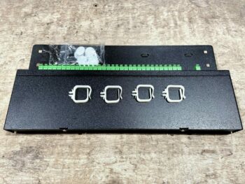 TII 1 RU RACK MOUNT 1X32 SPLITTER ENCLOSURE SC-APC 19/23"