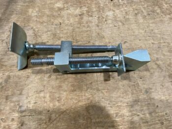 PLP END PLATE REMOVAL TOOL. GALVANIZED STEEL.