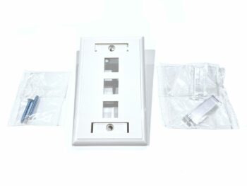 3 PORT KEYSTONE WALL PLATE. WHITE. TSOC.