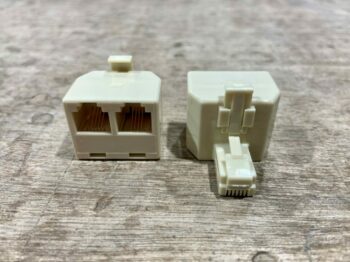 T ADAPTER 4 CONDUCTOR, IVORY. TSOC.