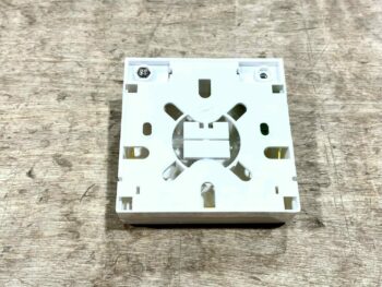 WALL BOX 1 PORT PATCH & SPLICE SM SC-APC 900UM PIGTAIL