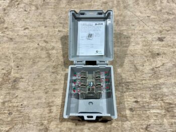 TII WIRE TERMINAL BOX W/ 69M-1S SEALED IDC WIRE TERMINATION